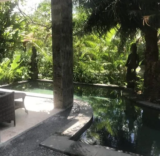 Spacious Private Pool Apartment-beachside Apartment *