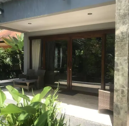 Spacious Private Pool Apartment-beachside Candi Dasa (Bali)