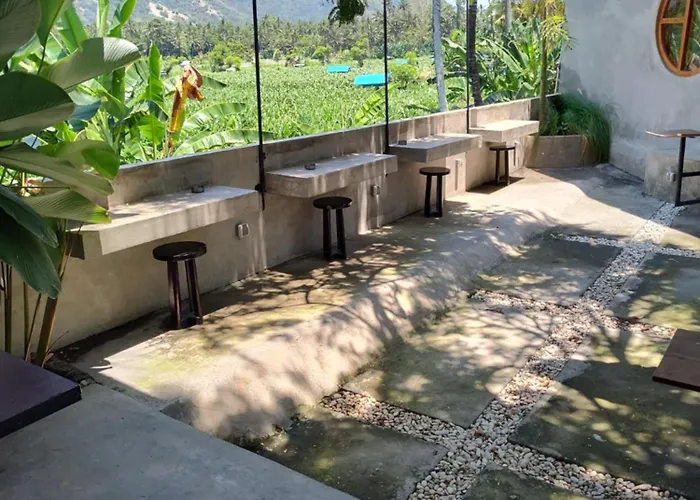 Spacious Private Pool Apartment-beachside Apartment *